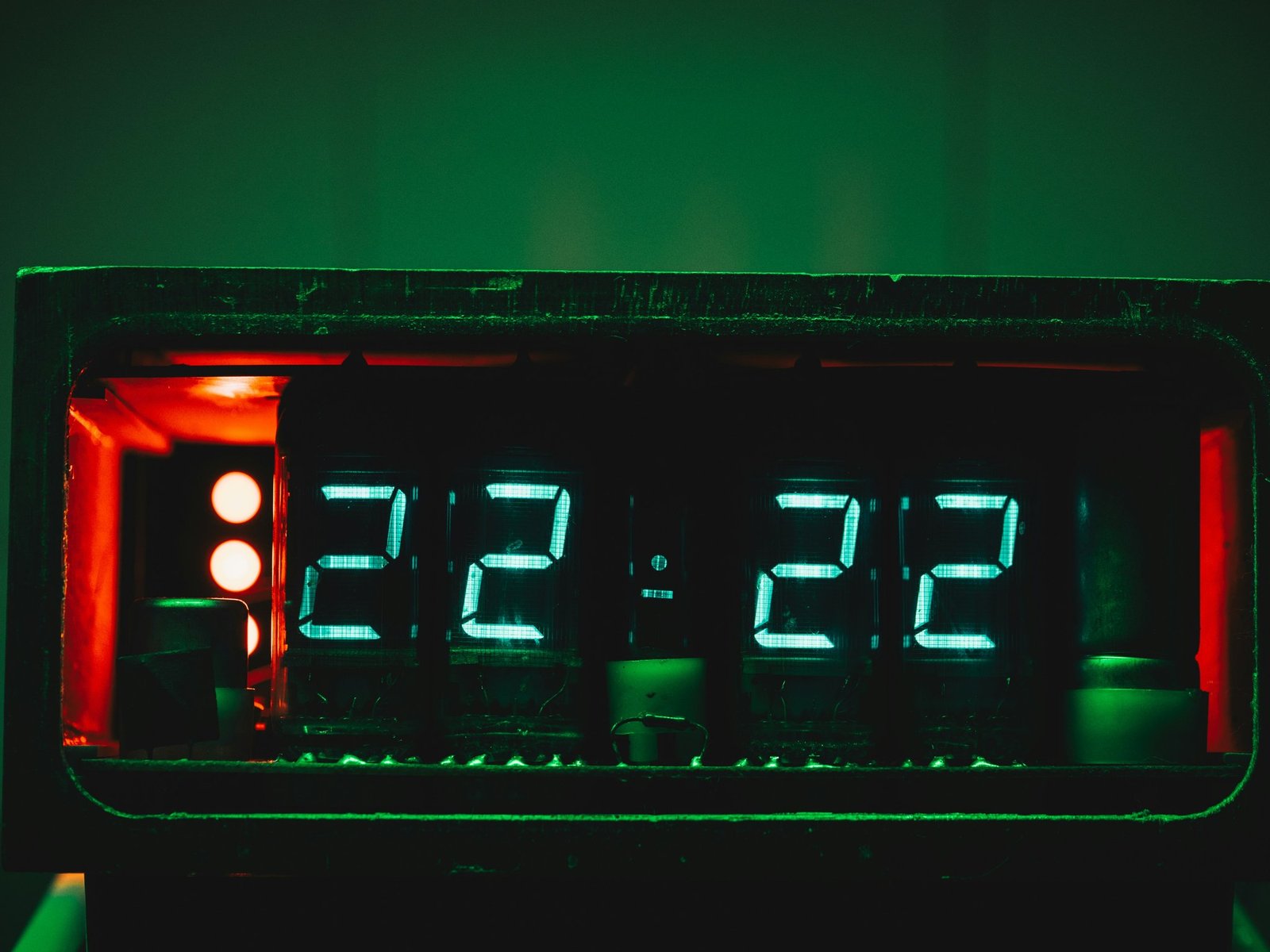 Step-by-step guide image showing smart clock menus