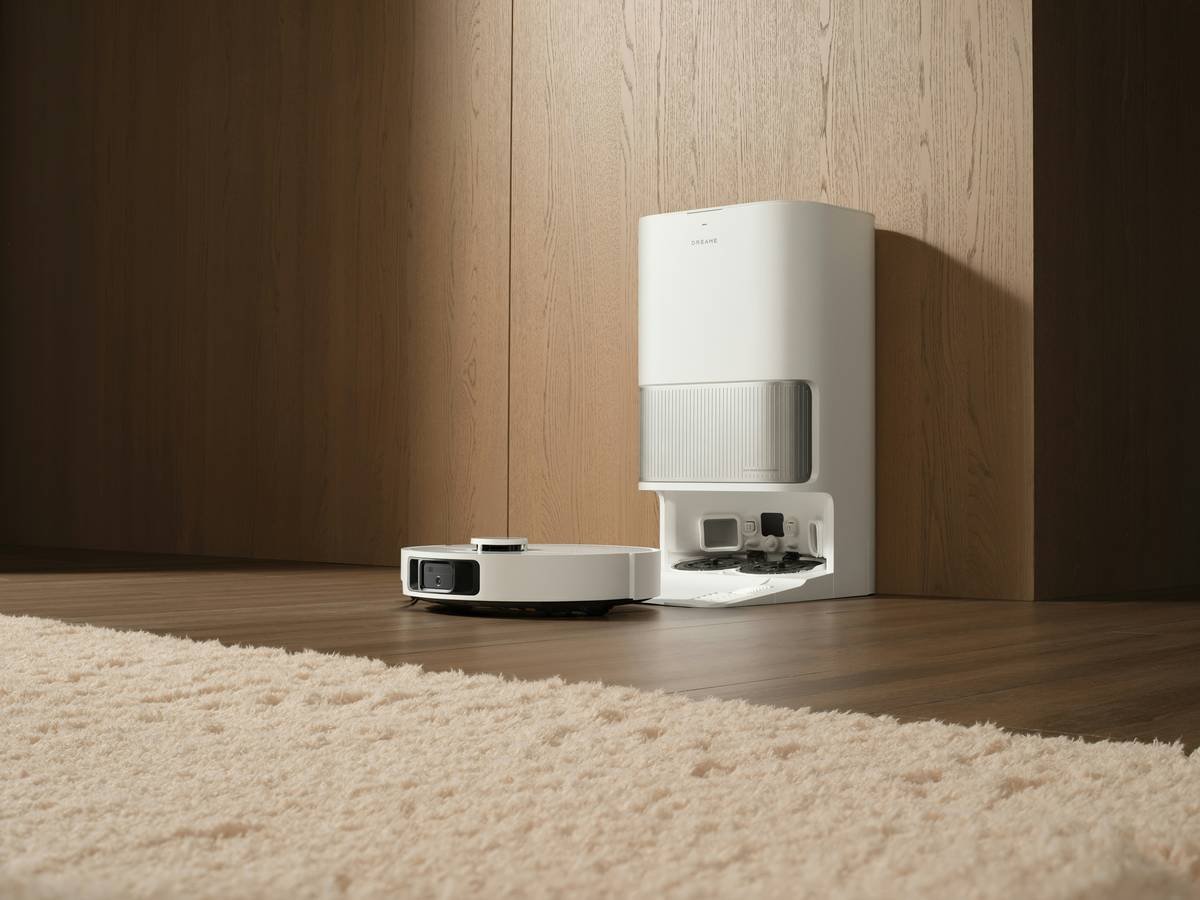 Table comparing different brands of sleep quality tracking clocks side by side